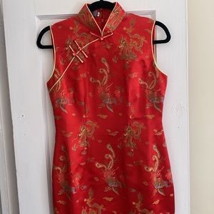 Traditional Chinese Wedding Dress (Qipao)
